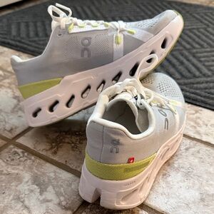 ON Women's White and Green Sneakers